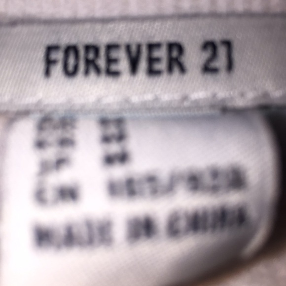 Forever 21 weekend sweater - Picture 2 of 2